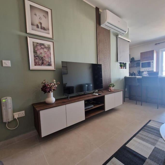Centrally Located, Well Equipped, Stylish Flat. St. Paul's Bay Dış mekan fotoğraf